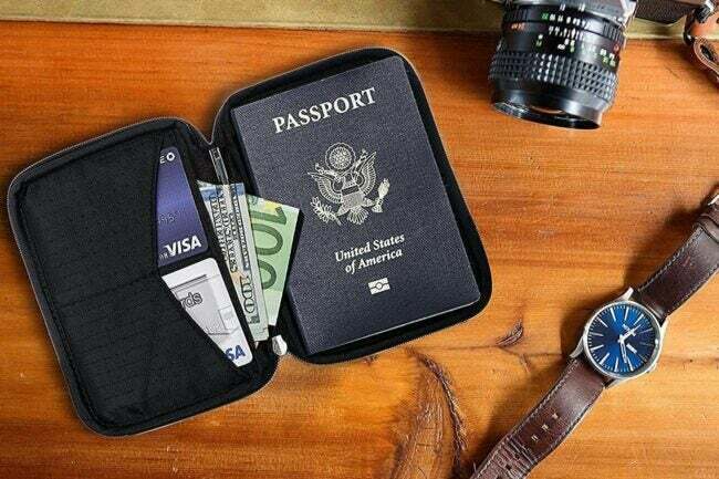 אפשרות המתנות הטובה ביותר לנסיעות: ארנק דרכון אפס רשת