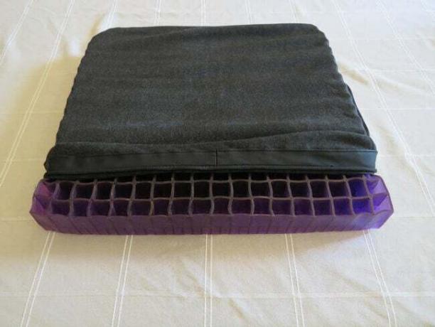 Обзор фиолетовой подушки сиденья