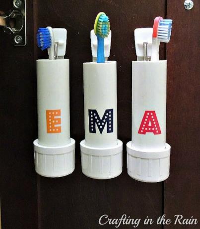 DIY PVC მილების კბილის ჯაგრისის მფლობელები