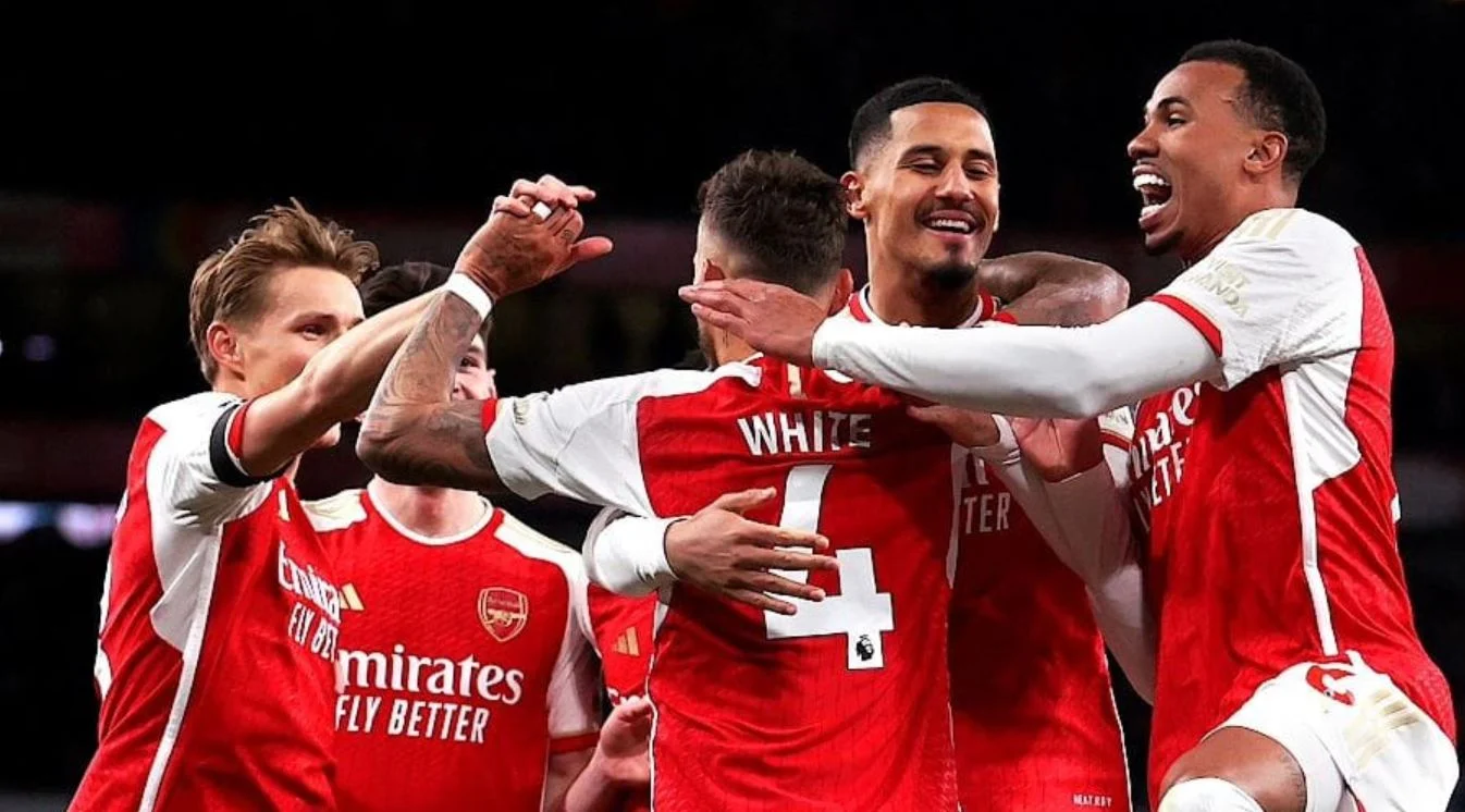 Arsenal Masih Mempertahankan Peluang Juara Meski Tertinggal dari Manchester City