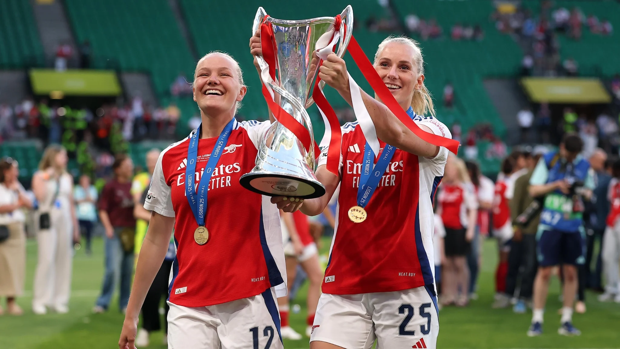 Blackstenius kontrak Arsenal: Stina Perpanjang Dua Tahun di Emirates