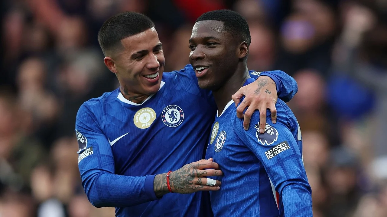 Enzo Fernandez Dikecam Sherwood: Kepemimpinan Dipertanyakan di Tengah Kekalahan Chelsea