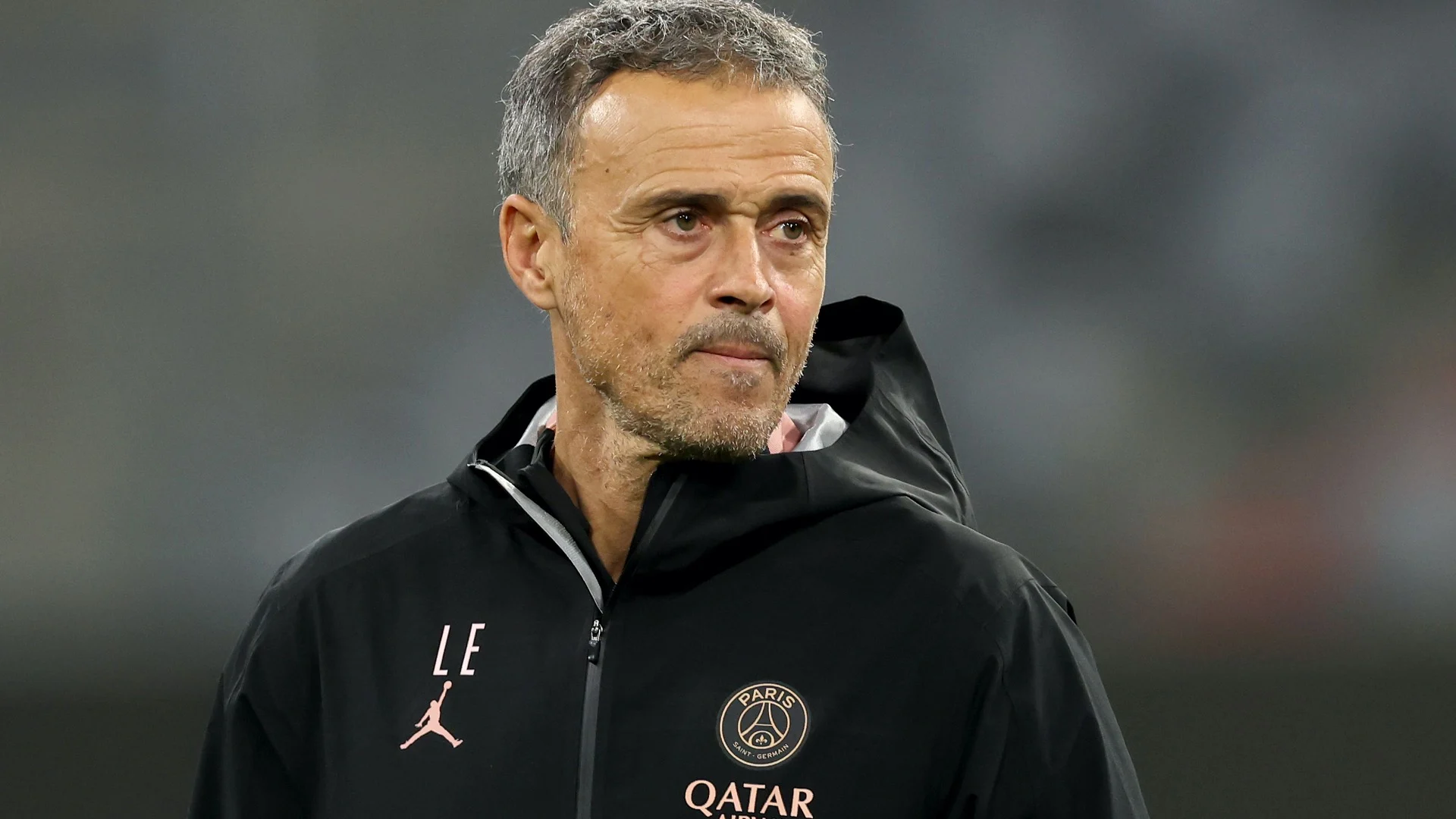 Luis Enrique Sambut Persaingan Judul Lebih Ketat Usai Kekalahan PSG dari Lyon