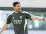 Luis Figo Soroti Keterbatasan Waktu Xabi Alonso Real Madrid: Apa Maknanya bagi Klub?