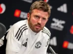 Michael Carrick Puas Manchester United Kalahkan Brentford, Namun Akui Tantangan Besar di Laga