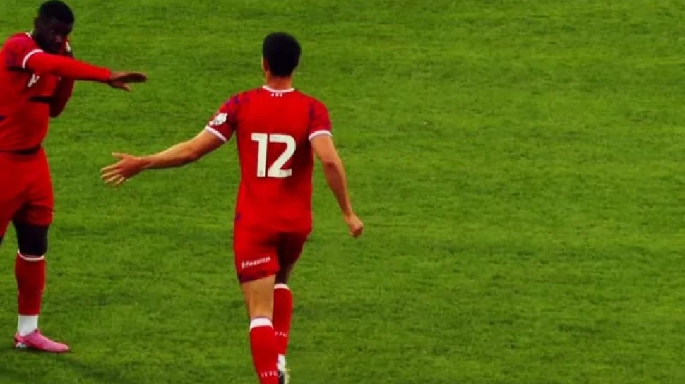 Penalti Clarke di Menit 87 Selamatkan Ipswich Town dari Kekalahan 2-2 melawan Middlesbrough