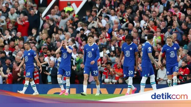 Rosenior Desak Chelsea Lakukan Perubahan Drastis Usai Kekalahan 3-0 dari Brighton