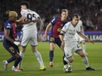Szymon Marciniak Akui Keputusan Menguntungkan Barcelona di Semifinal Liga Champions