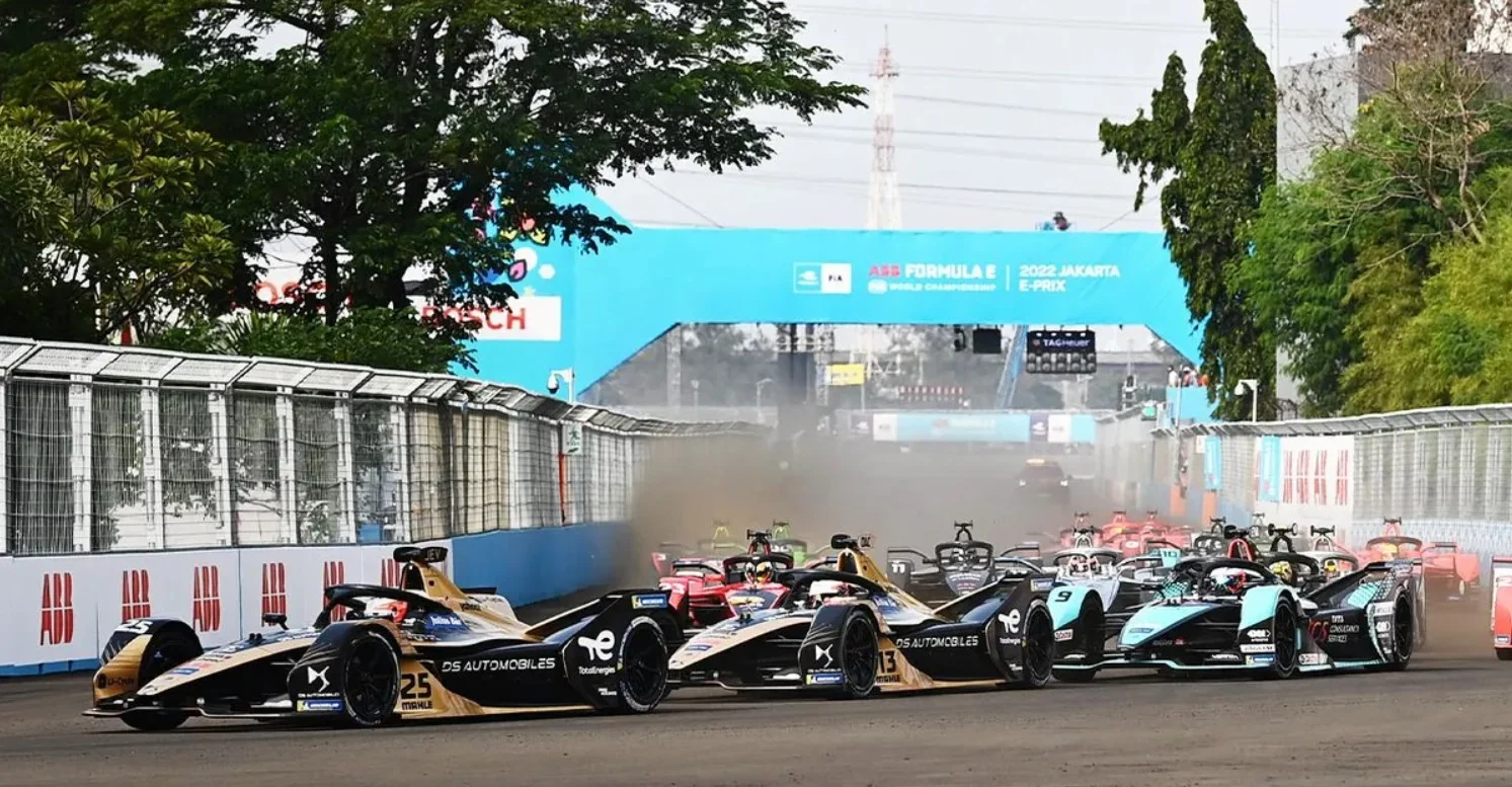 Victor Martins Siapkan Langkah Besar: Target Pindah ke Formula E di Musim Depan