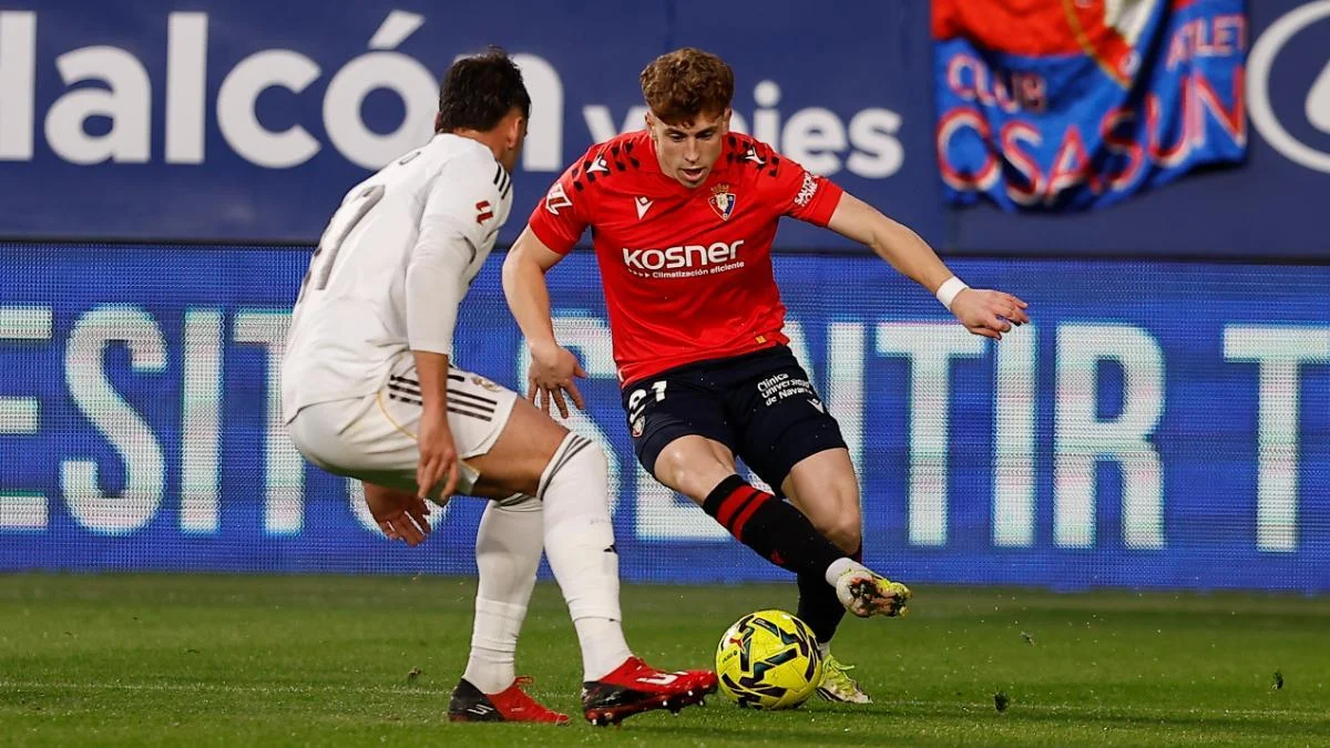 Victor Munoz Cedera, Osasuna Kian Tertekan di Liga Spanyol