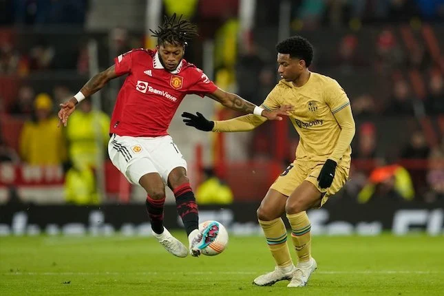 Manchester United Targetkan Bek Kiri Baru: Alejandro Balde Jadi Pilihan Utama
