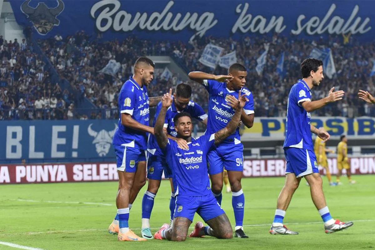 Team Talk Bojan Ungkap Rahasia Persib Bandung Kalahkan Bhayangkara FC di Pekan ke-30