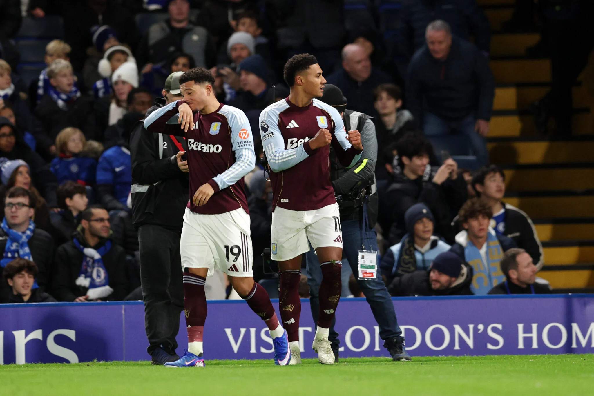 Unai Emery Meledak Kemarahan atas Keputusan VAR dalam Kekalahan Aston Villa vs Nottingham Forest