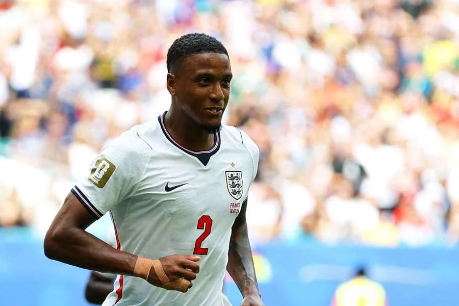 Arsenal Pertimbangkan Tawaran Ezri Konsa dari Aston Villa