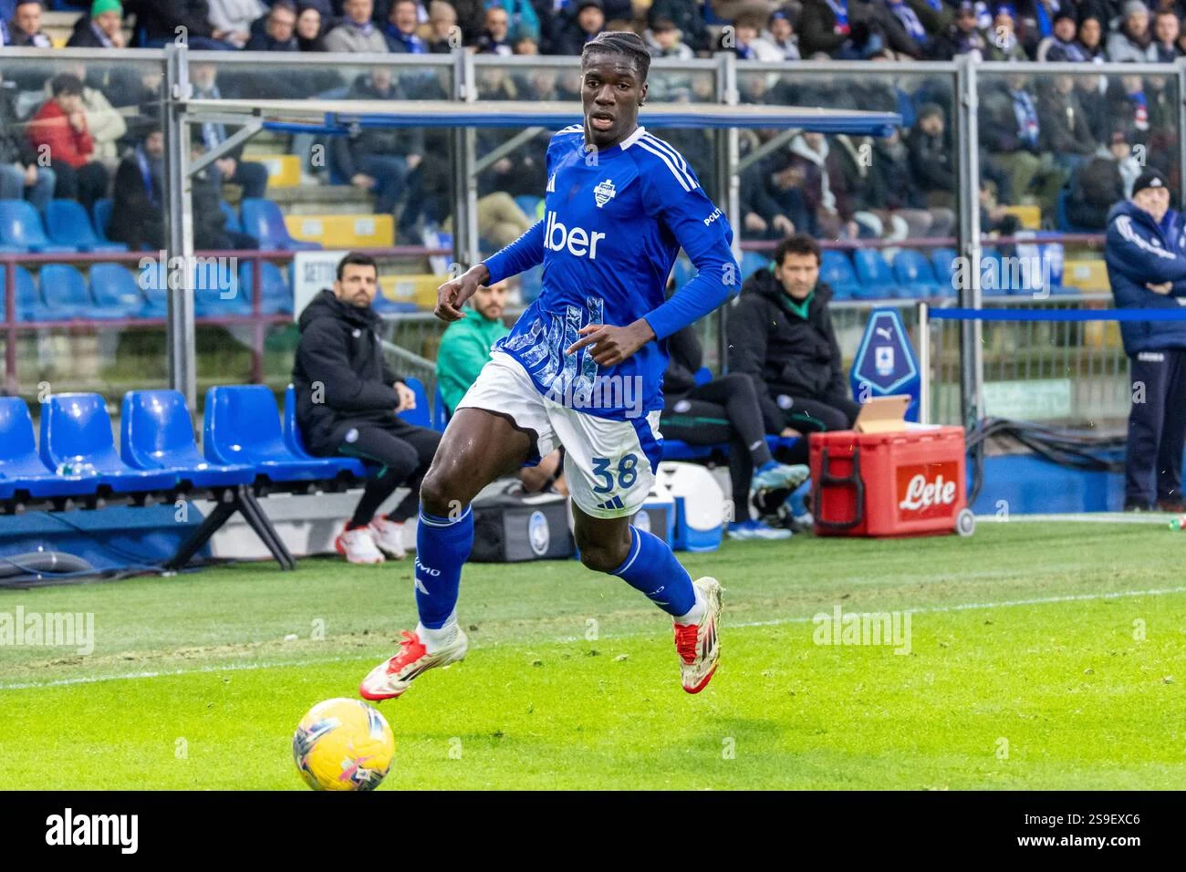 Atalanta Incar Assane Diao, Winger Muda dari Como Atalanta Incar Assane Diao, Winger Muda dari Como