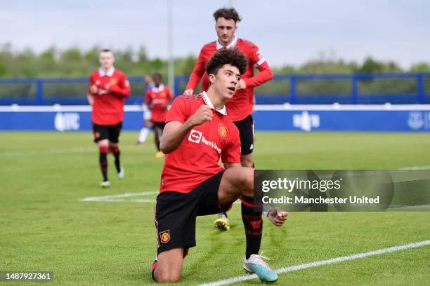 Everton Siap Pancing Ethan Wheatley dari Manchester United Everton Siap Pancing Ethan Wheatley dari Manchester United