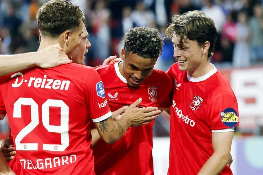 FC Twente Dekati Playoff UEFA Conference League Usai Kalahkan Dunajska Streda FC Twente Dekati Playoff UEFA Conference League Usai Kalahkan Dunajska Streda