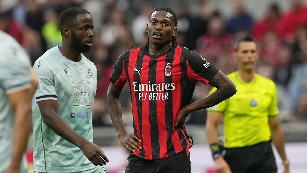 Galatasaray Siap Mengajukan Tawaran Kedua untuk Rafael Leao Galatasaray Siap Mengajukan Tawaran Kedua untuk Rafael Leao