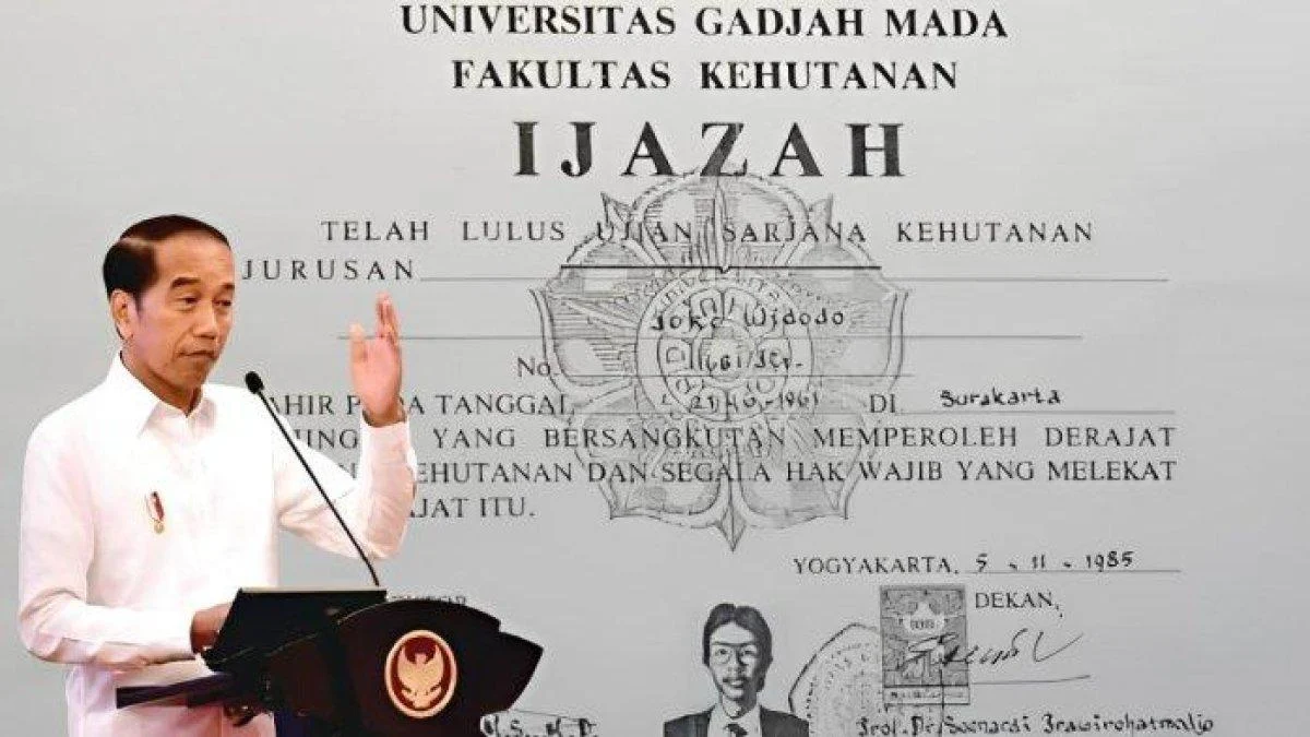 Joko Widodo: Dari Undangan Acara Adat Dayak hingga Kontroversi Ijazah dan Jakarta yang Tenggelam