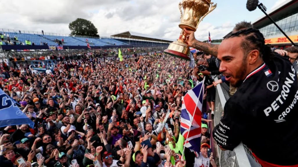 Lewis Hamilton Siap Mengakhiri Paceklik dan Mencetak Sejarah F1 Lewis Hamilton Siap Mengakhiri Paceklik dan Mencetak Sejarah F1