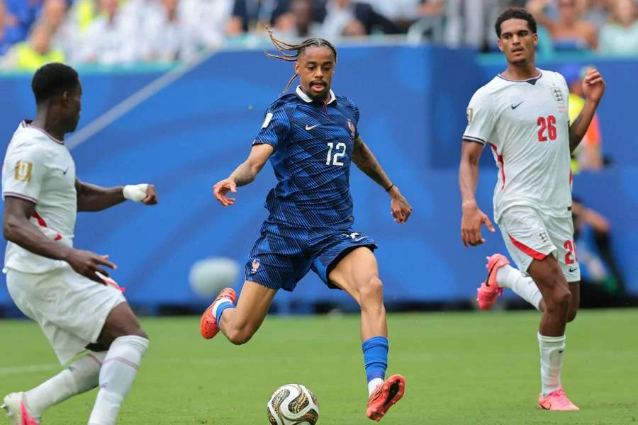 Liverpool dan PSG Tiba di Titik Balik dalam Perundingan Barcola