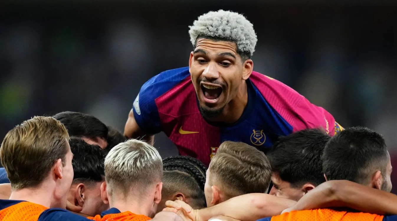 Liverpool Tambah Kuat dengan Ronald Araujo, Pemain Kedatangan yang Menggemparkan Liga Inggris