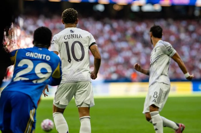 Manchester United Menghadapi Leeds United dalam Pertandingan Persahabatan di Croke Park