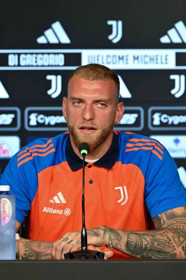 Michele Di Gregorio Dikabarkan Dicari oleh Valencia, Juventus Tawarkan Harga 15 Juta Euro