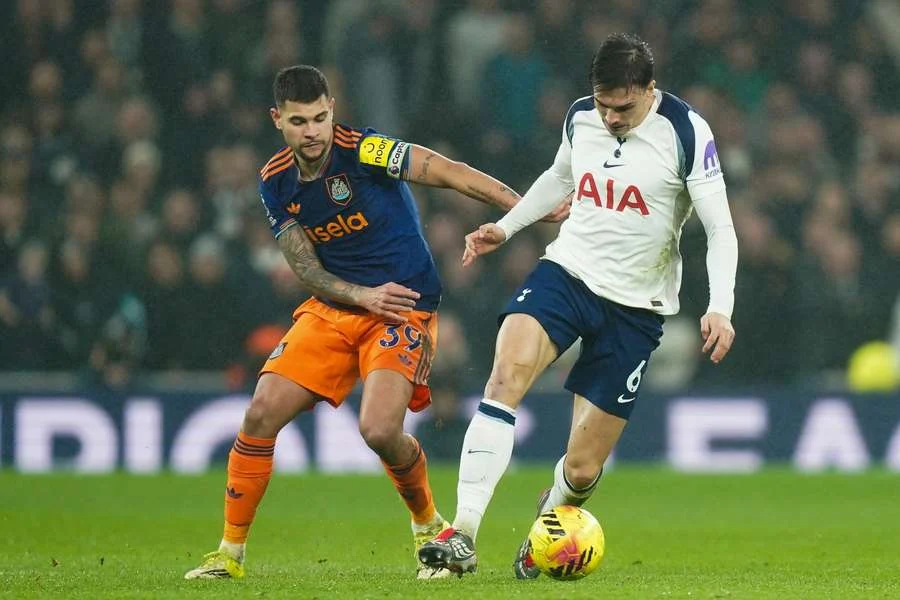 Newcastle Incar Nmecha dan Palhinha untuk Menggantikan Guimaraes yang Dibidik Arsenal