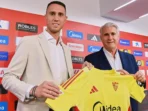 Odysseas Vlachodimos Tegaskan Komitmen pada Sevilla