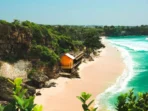 Pantai Tersembunyi di Bali: Menemukan Ketenangan di Tengah Keramaian