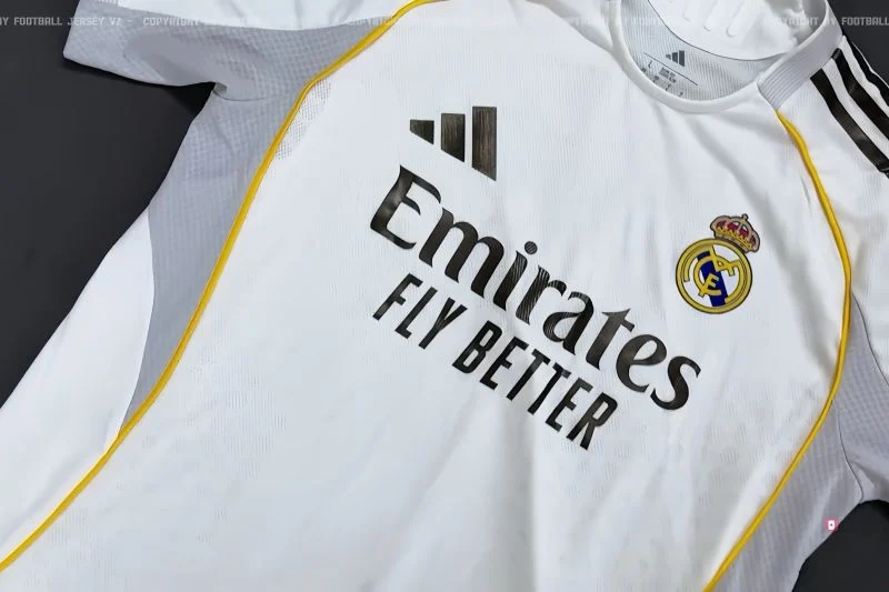 Real Madrid Resmi Meluncurkan Jersey Anyar Ketiga, Warna Merah Muda Kembali Hadir Real Madrid Resmi Meluncurkan Jersey Anyar Ketiga, Warna Merah Muda Kembali Hadir
